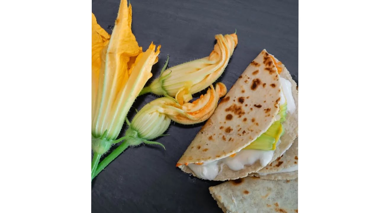 Quesadillas de flor de calabaza con calabazita 
