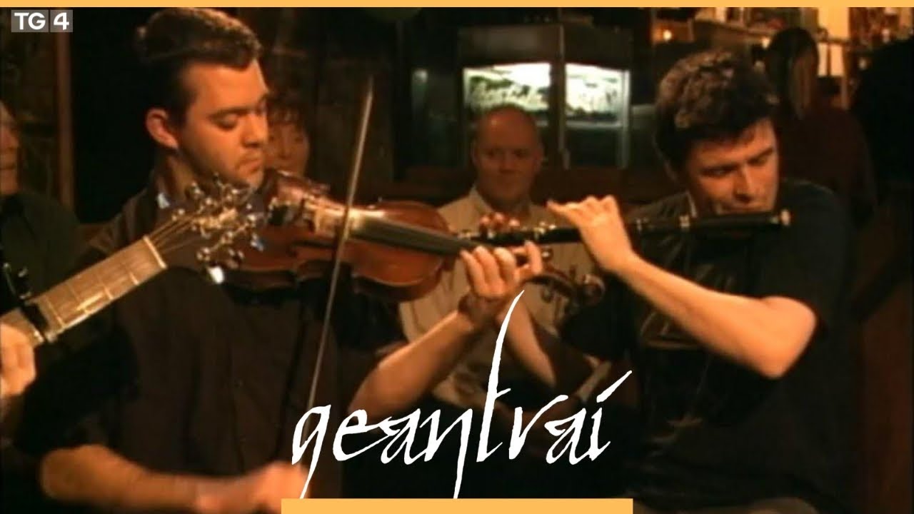 Tap Room Trio - Harry Bradley, Jesse Smith & John Blake w/ Pádraig Ó hOibicín | Tigh Dolan | TG4