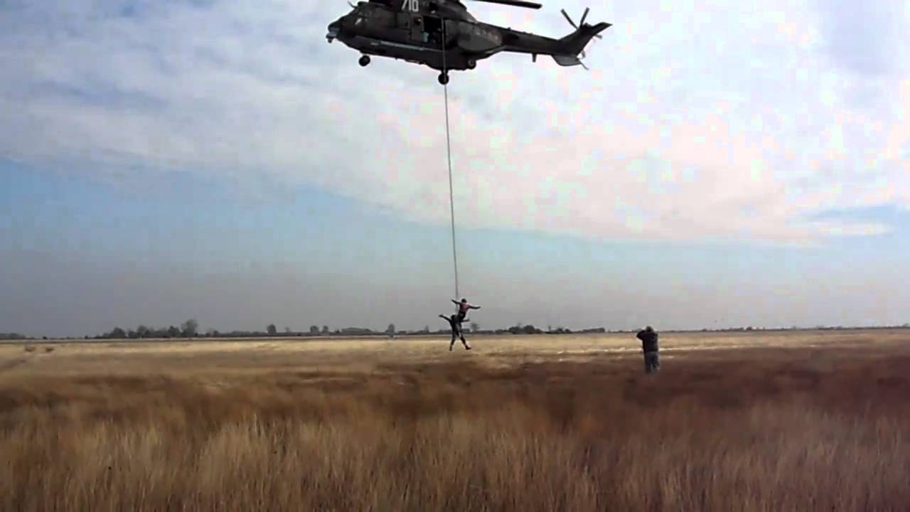 Fast rope descends and extraction from a military helicopter