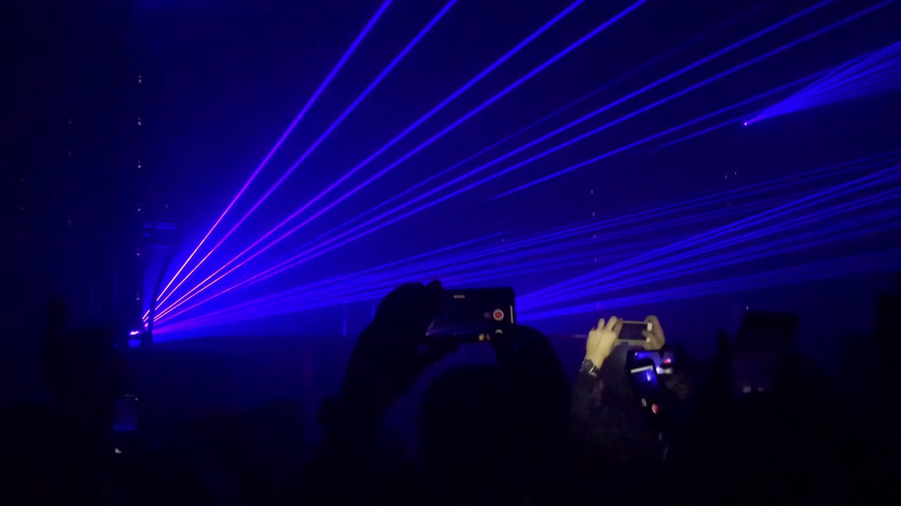 Virtual Self - Porter Robinson