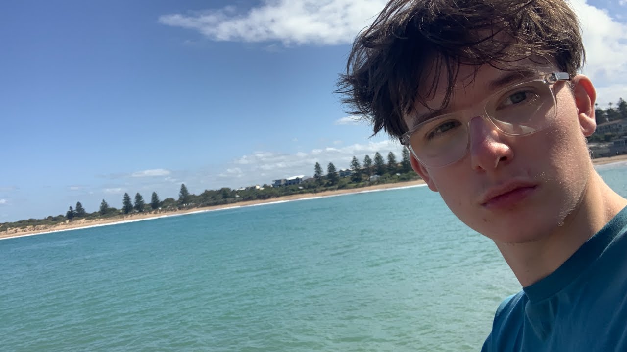 asmr at the beach 🏖️ (soft spoken, water sounds)