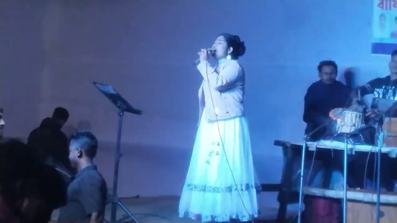 চট্টগ্রামের আঞ্চলিক গান শিল্পী শাহিন শিকদার 