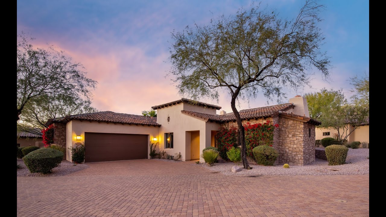 Luxury Living in Superstition Mountain | 7998 E Greythorn Dr, Gold Canyon, AZ 85118