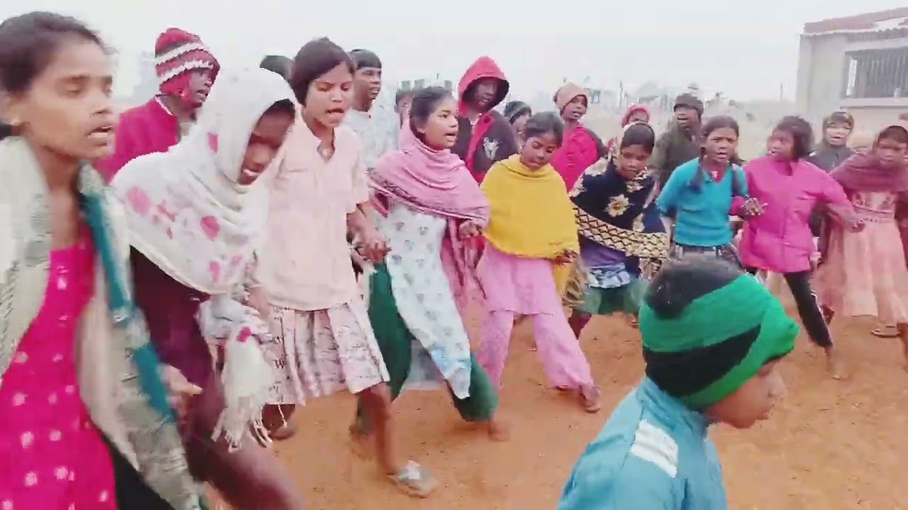 डोमकच डंडी,आदिवासी संस्कृति, नम्हाय पुरखर बाचका रानर एकना दिम तोकना कत्था दिम डंडी। 
