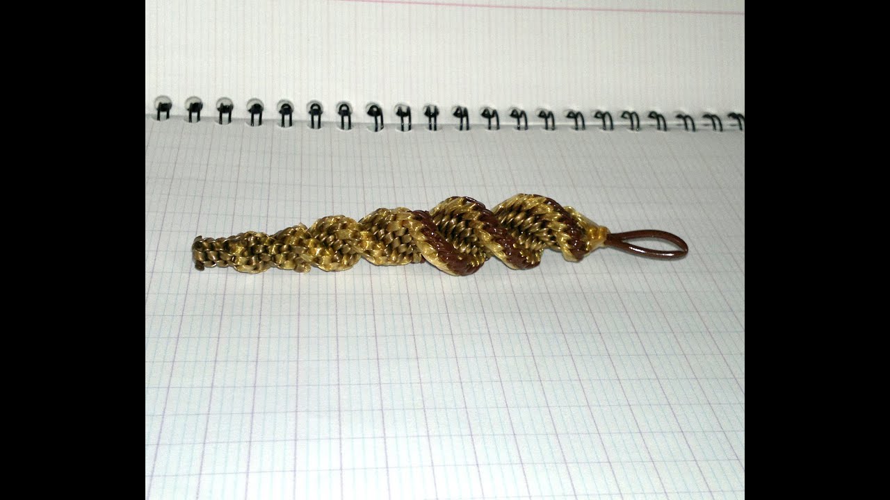 Une torsade de 10 fils avec 5 fils pliés en deux.