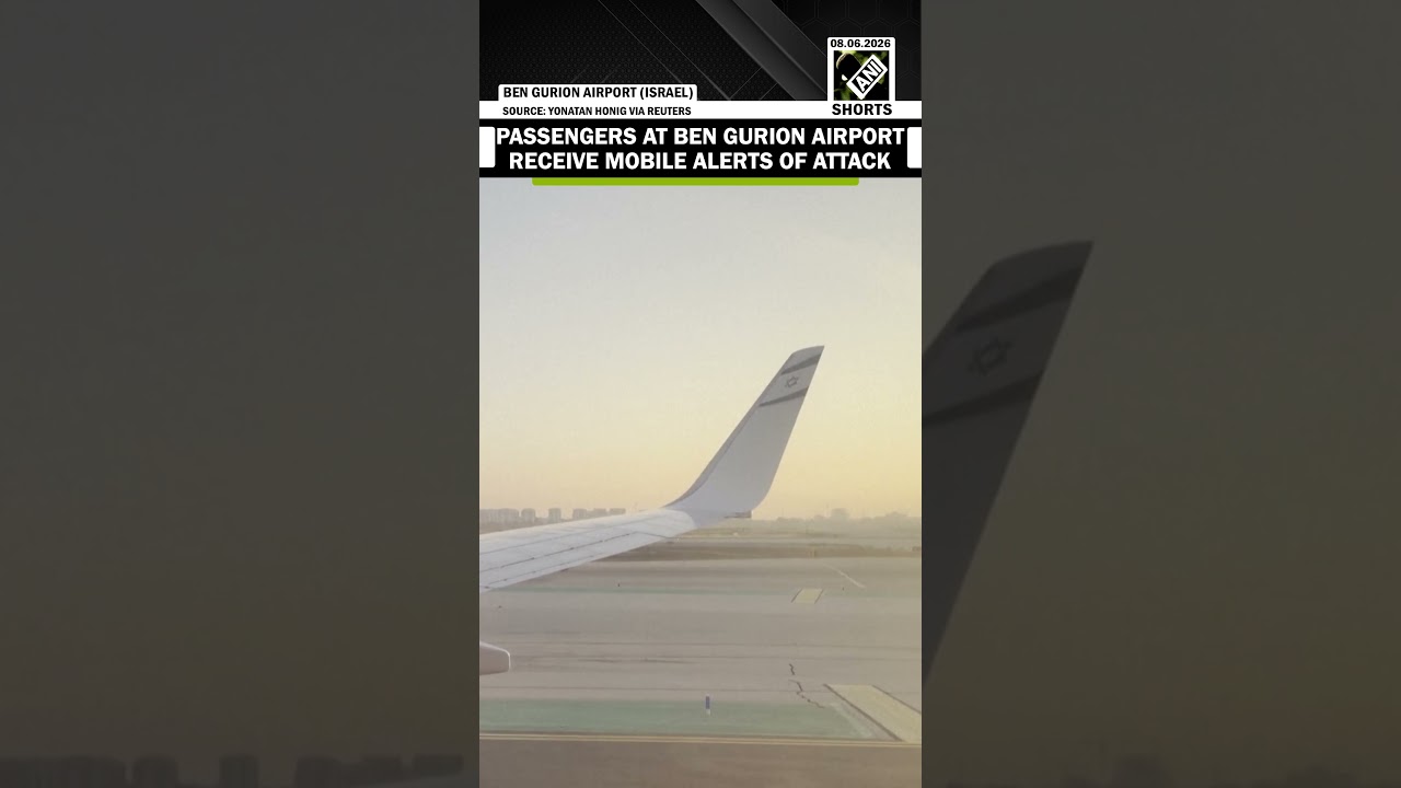 Passengers inside plane on tarmac at Israel&rsquo;s Ben Gurion Airport receive mobile alerts of attack