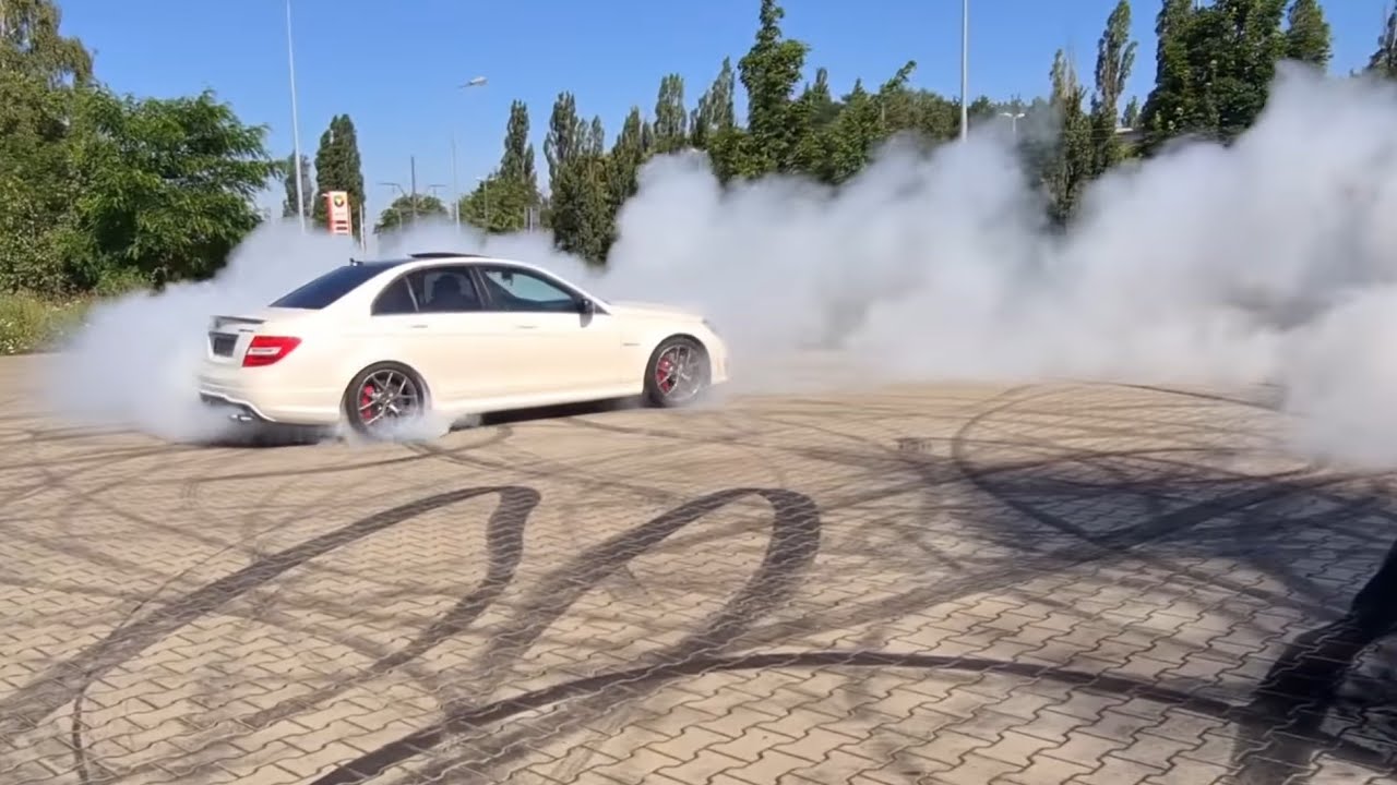 Mercedes c63 amg x2 *palenie gumy *drift *pokaz mocy
