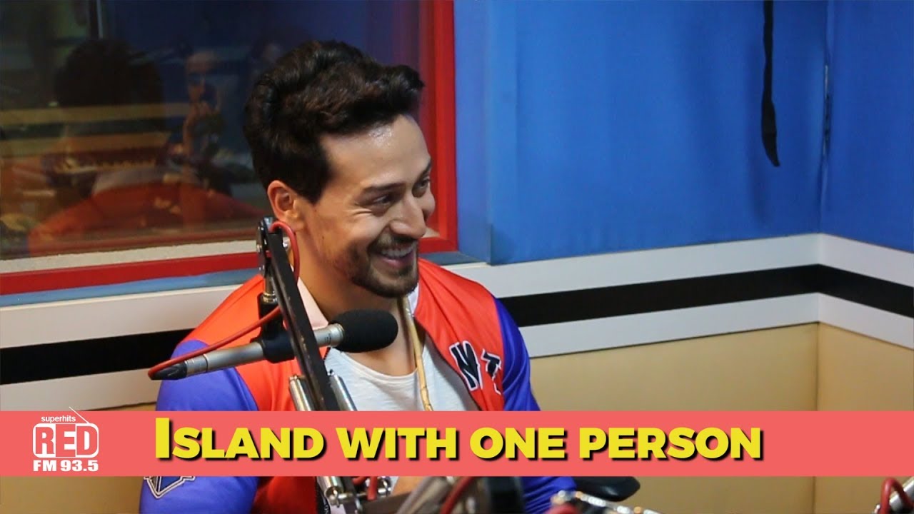 Tiger Shroff Declares That He Is Still Single To Malishka | Student Of The Year 2 | RedFM