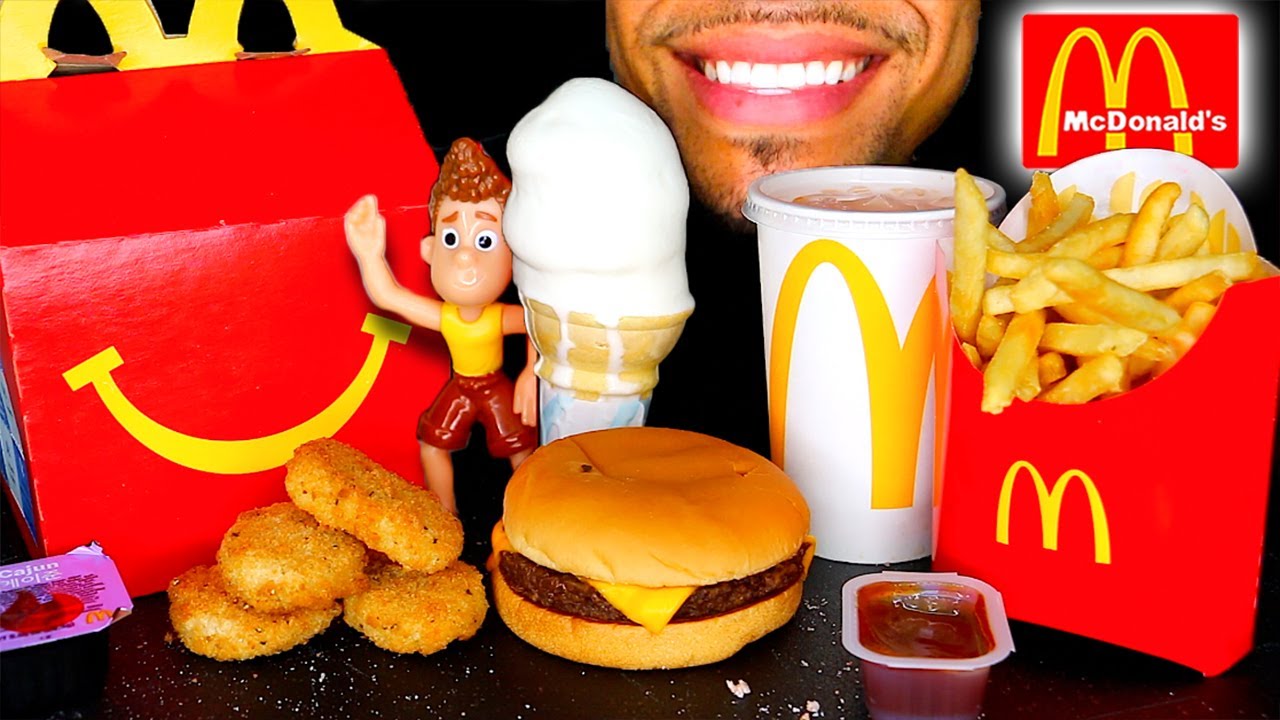 MCDONALD'S HAPPY MEAL | CHEESEBURGER CHICKEN NUGGETS FRIES | ICE CREAM CONE | NEW TOY | EATING SHOW