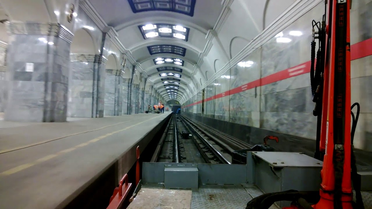 Петербургский метрополитен - тоннели ночью