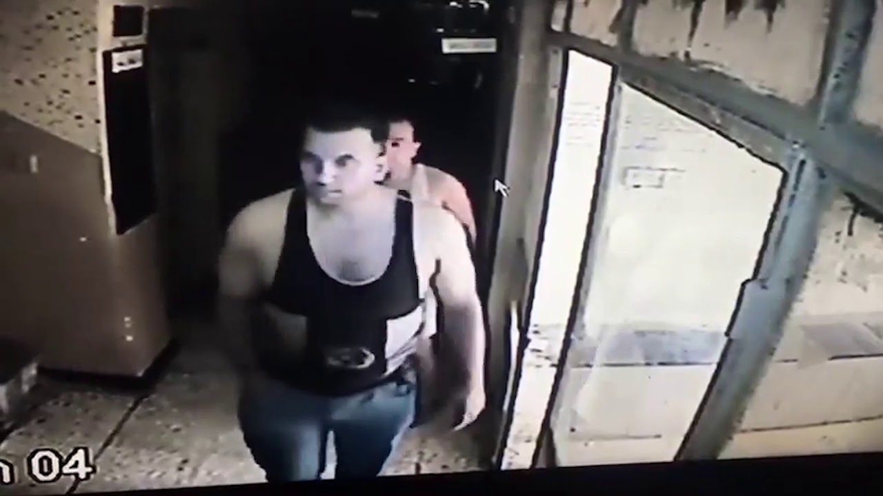 لحظة هروب السجناء الموقوفين من مركز شرطة القناة تجار المخدرات ...