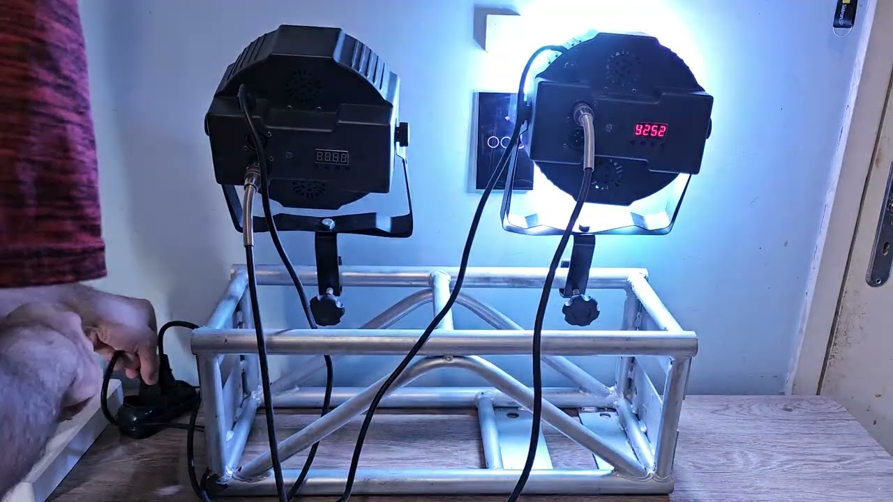 Como Sincronizar Par LED em Modo Master/Slave (Sem Mesa DMX)