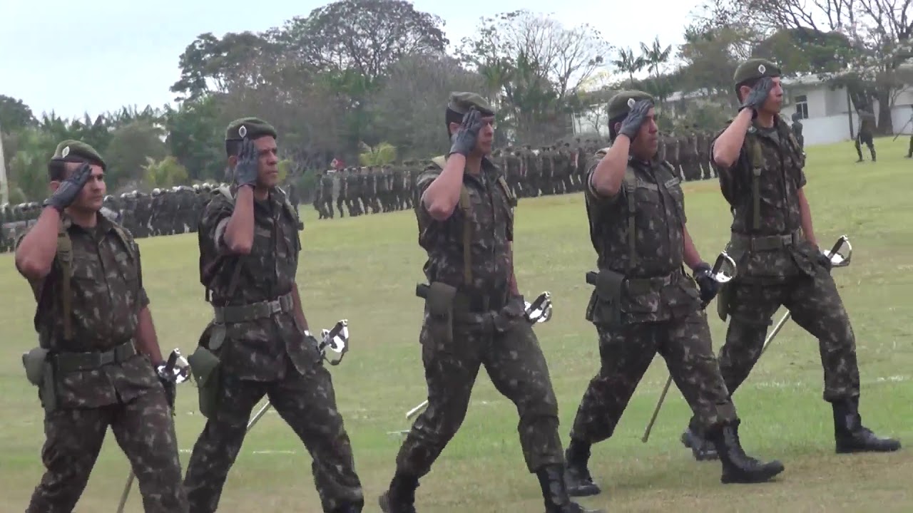Passagem de Comando CMO  e desfile tropa- 2ª parte