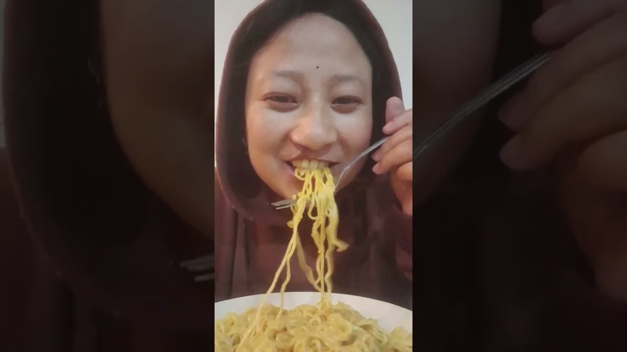 Maggie mukbang holi special live 🤤🤭