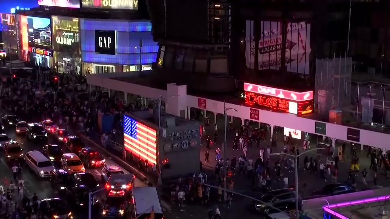 Bus set alight, teen shot, during chaotic celebrations after Knicks win