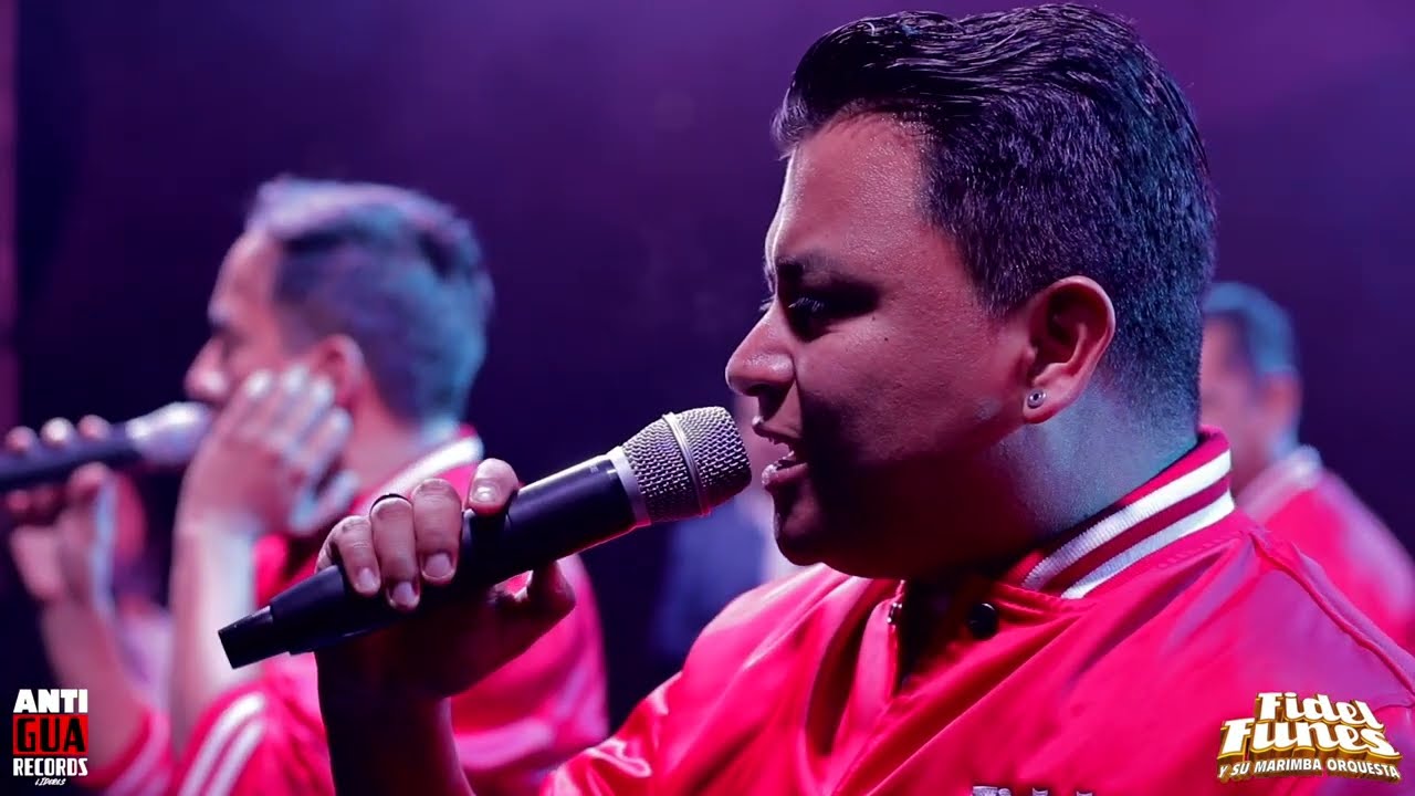 Dos Claveles / Paloma Blanca / Lindo Clavelito - Fidel Funes y su Marimba Orquesta