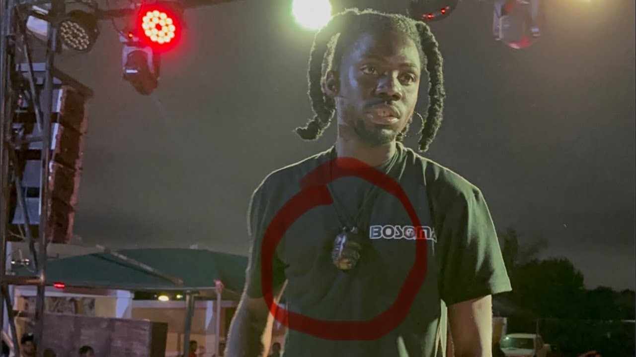 The undisputed Guy Bosoma show the Suman behind his performance 😳😳😳