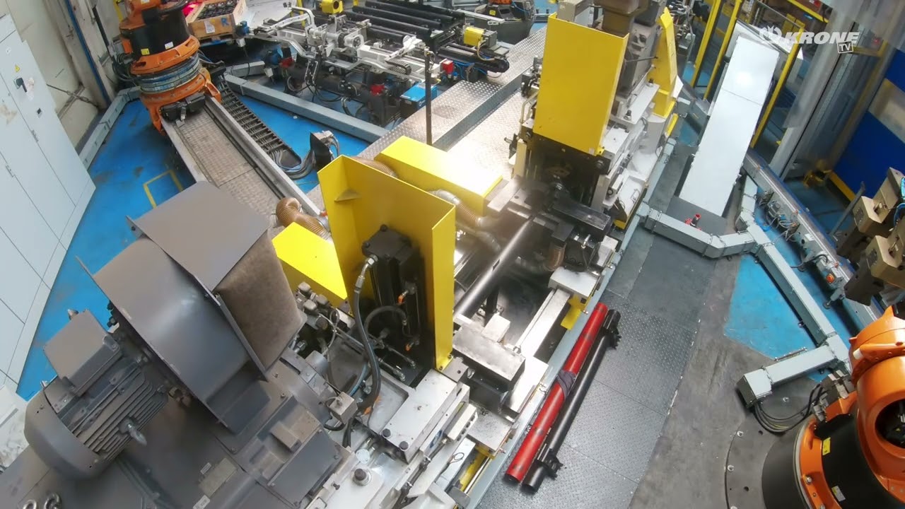 This is how the KRONE axle is welded. | KRONE TV