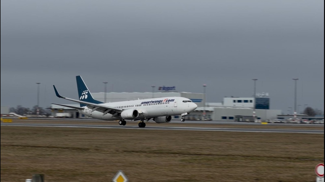 Plane spotting on Prague airport