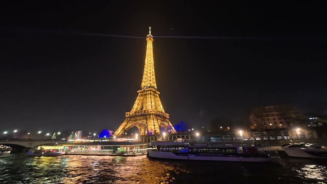 PARIS, FRANCE  🇫🇷 - SIENE RIVER CRUISE AT NIGHT