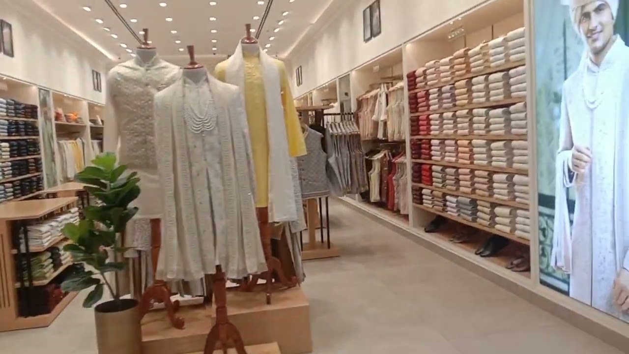 Delhi Ke Elegate Mall Mein Gaya Aur Kya Hua ? (दिल्ली के एलिगेंट मॉल में गए और क्या हुआ)