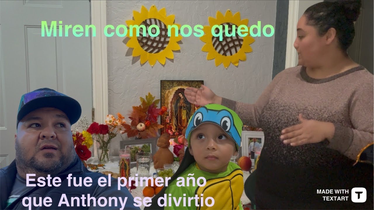 Asi nos quedó nuestra ofrenda 🍎🕯️💐, primer Halloween  que Anthony se divierte 🎃 🐢