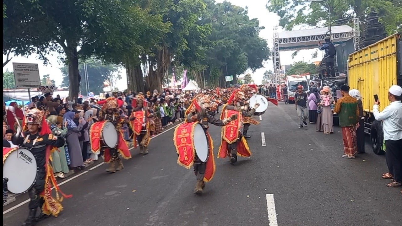 GNK pawai ta'aruf kota wonosobo #gemanawakartika  #wonosobo #drumband