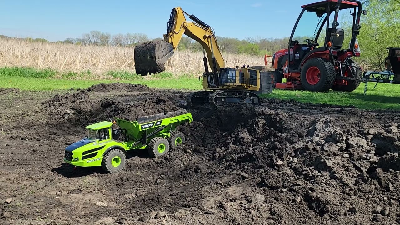 6015 loading A40G Haul truck   May 5, 2025