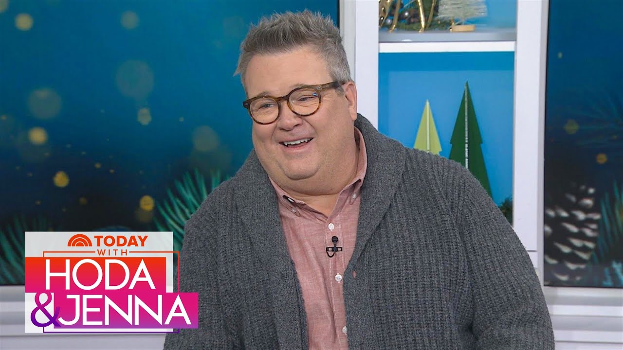 Eric Stonestreet on 'Santa Clauses,' engagement, being a meme