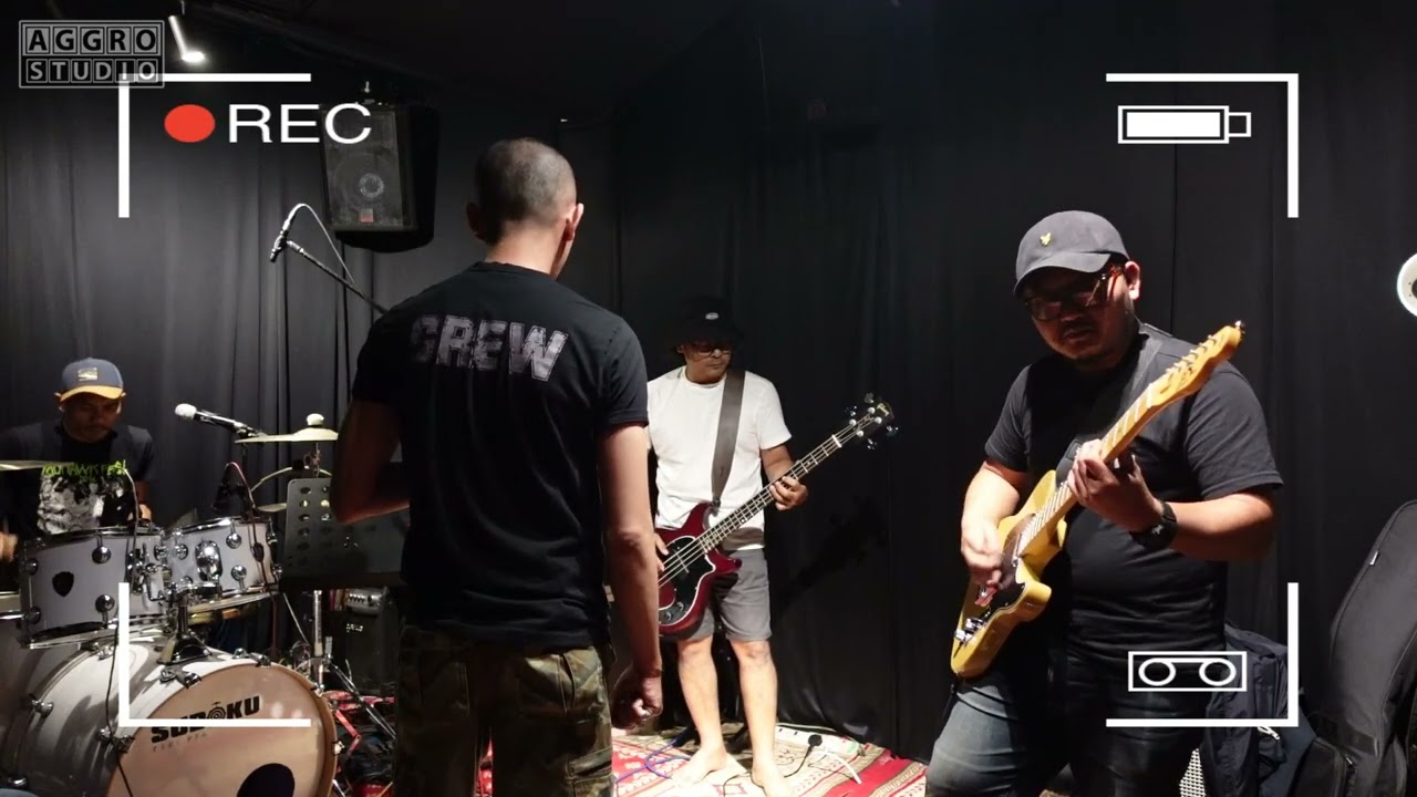 Ghetto Blastersx - Ultra Violence (The Oppressed Cover)