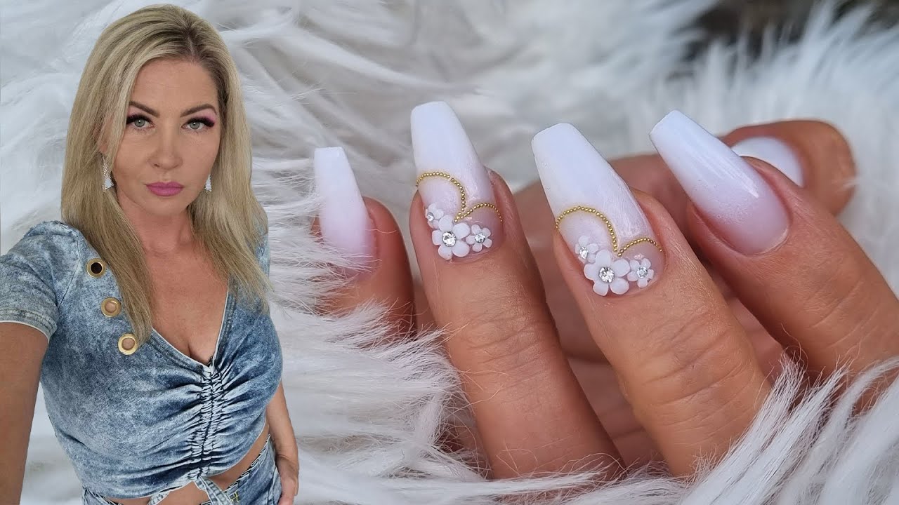 Watch me doing my client wedding nails. Sculpted buldier gel nail extensions step by step.