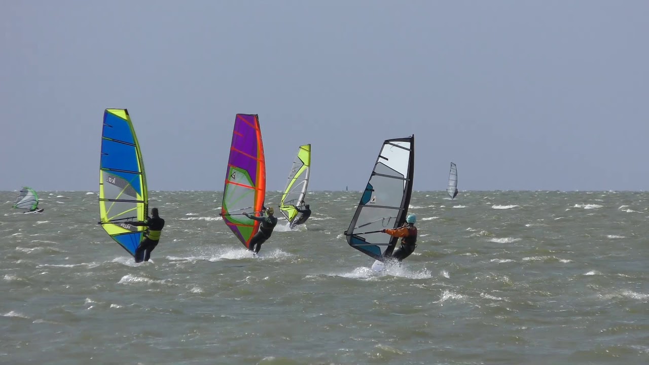 kanukassel-TV: WINDSURFEN Makkum 2019 Clip 7- Samira surft auf CRASH-Board MISTRAL 