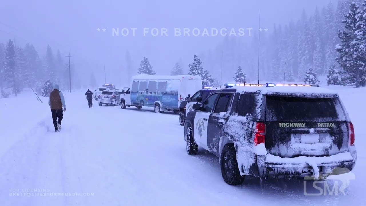 02-17-2026 Truckee, CA - Winter Storm Drops 3+ Feet of Snow, Spinouts and Cars Stranded