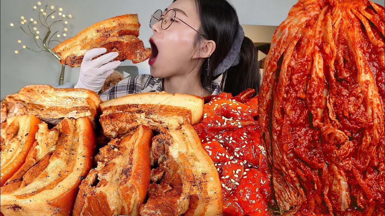 ASMR 콜라에 삶은 통수육 실비김치 양념새우장 리얼먹방 :) boiled pork in coke , spicy kimchi , spicy shrimp MUKBANG