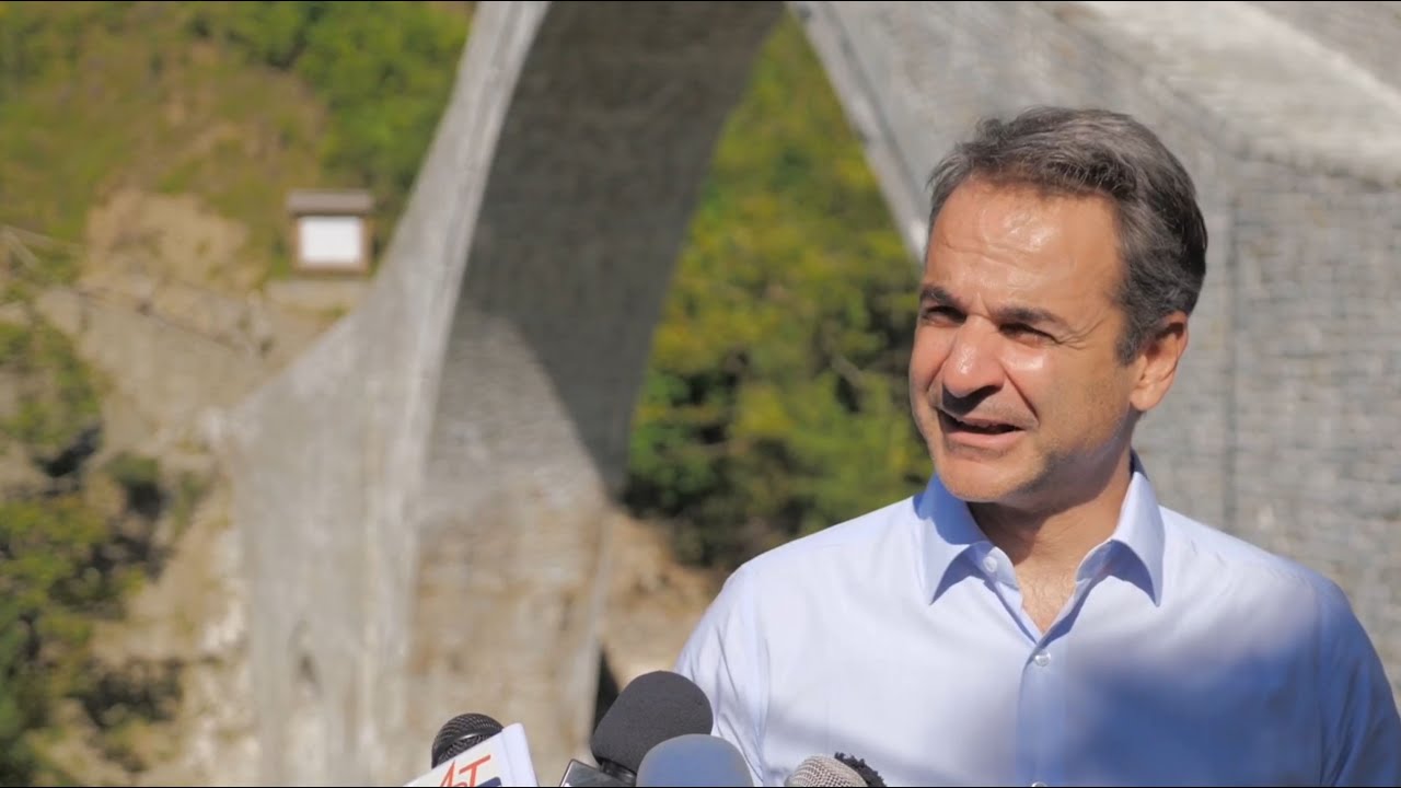 Eπίσκεψη του Πρωθυπουργού Κυριάκου Μητσοτάκη στο Γεφύρι της Πλάκας