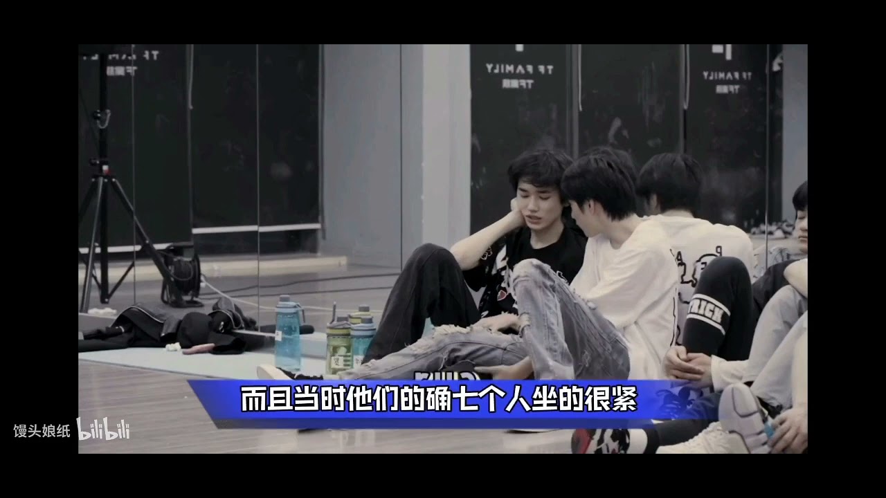 ( Văn Hiên) Tiêu chuẩn kép của Hiên Hiên Hiên và tấm thẻ xanh của Lưu Diệu Văn