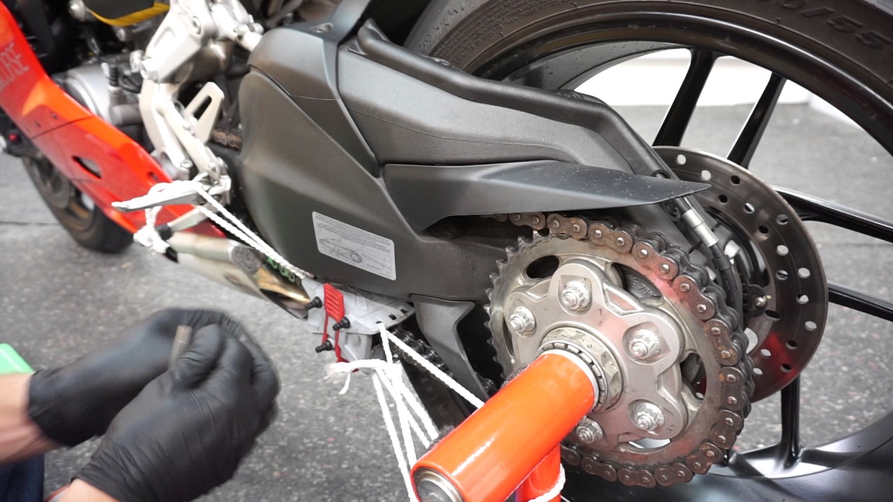 HQS Autopflege - Motorradkette 100% reinigen und neu fetten mit dem Kettenmax Premium Set