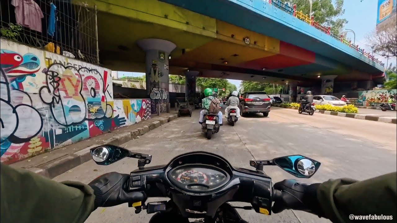 Motoran di Jalanan Jakarta | Serpong - Tangerang | Insta360 Ace Pro 2