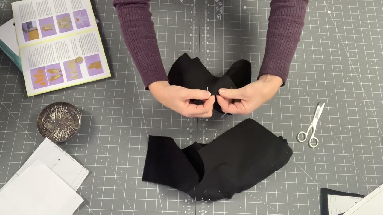 Sew-along for the Tilly and the Buttons NOA Pinafore Dress.
