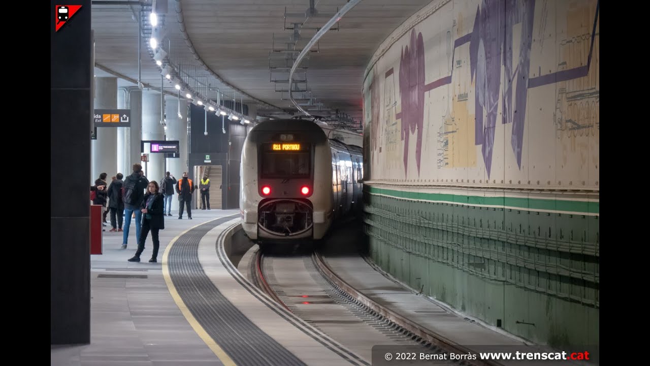 🚉RENFE 449 sortint de SANT ANDREU