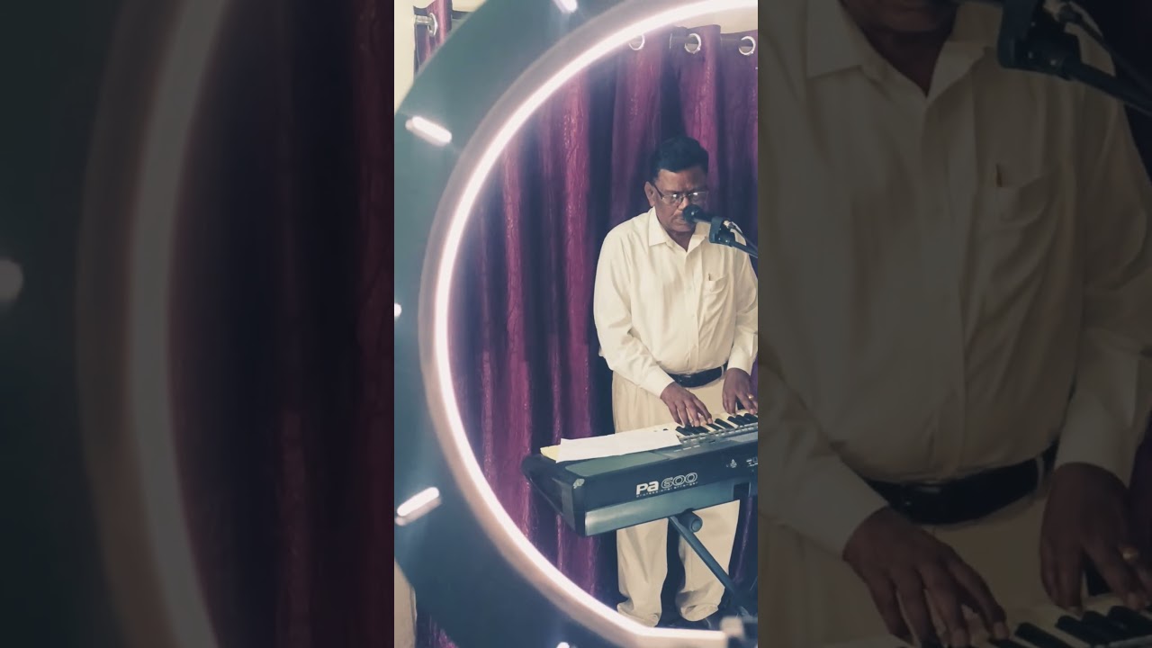 papamu chesinadi evaru ?