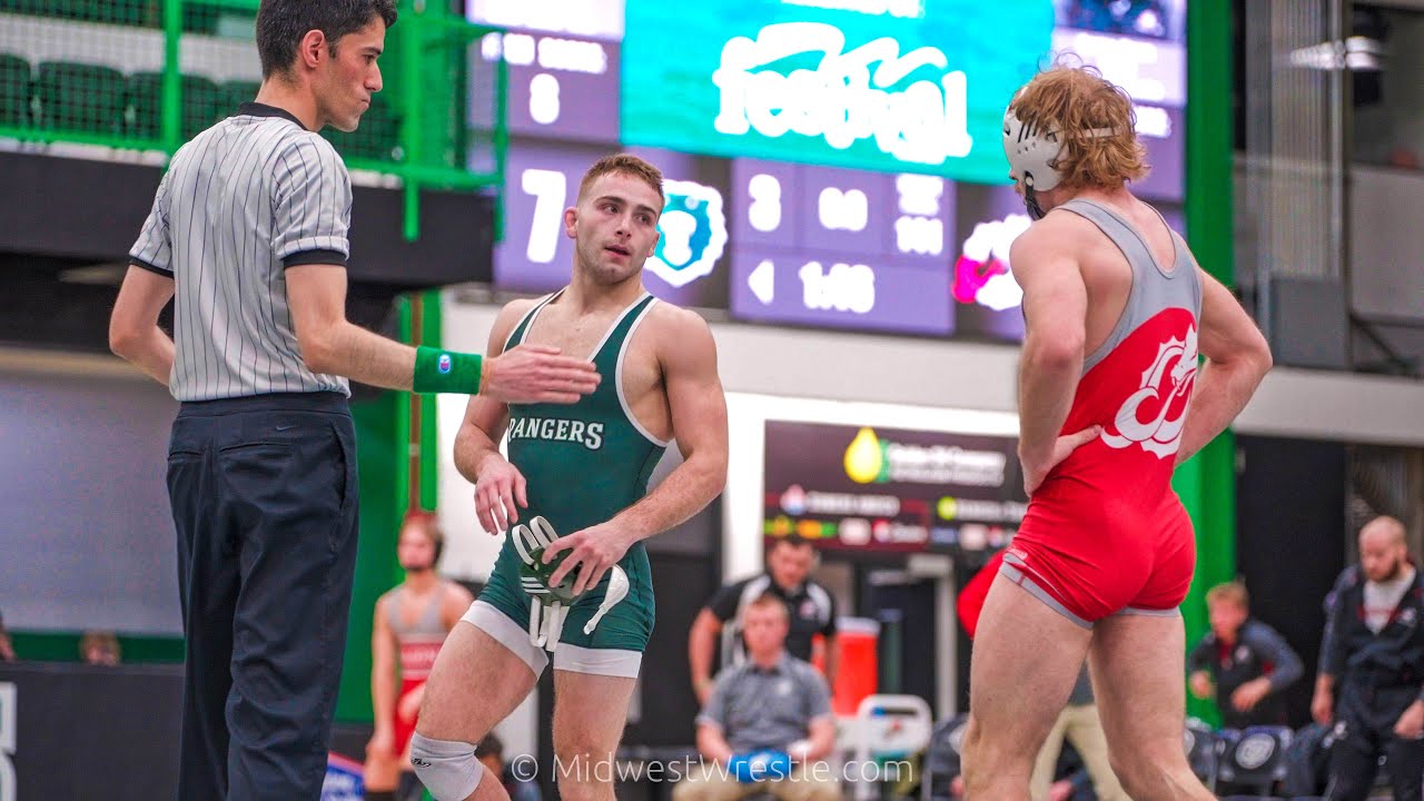 141 – Cayden Henschel {G} Wisconsin-Parkside vs. Hunter Hayes {R} of Minnesota State Moorhead