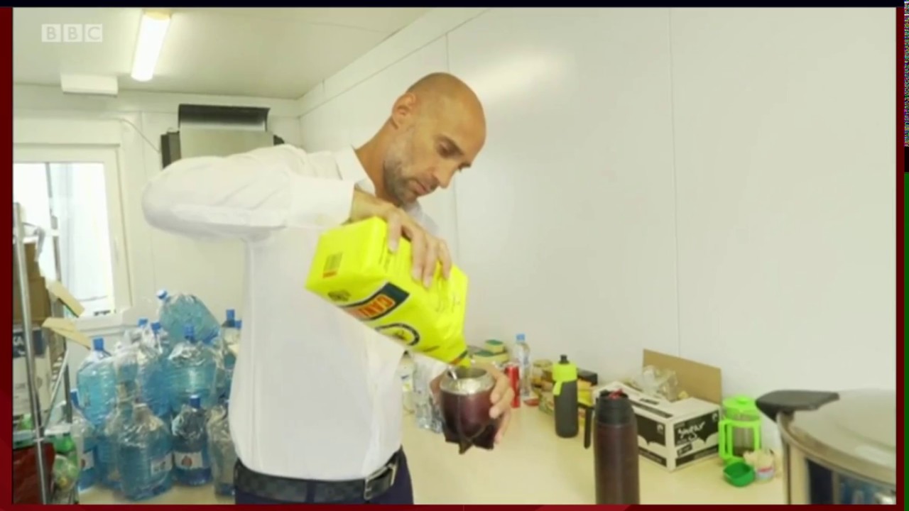 Pablo Zabaleta explains mate to Phil Neville aka 'The Internationalist'