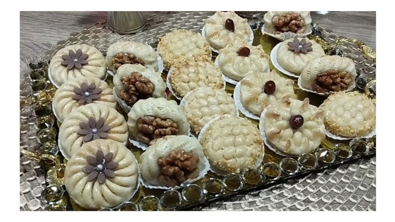 جيبي رابعة اللوز وحضري بلاطو مشكل برعي بيهم ضيافك  المذاق روعة 😋👌🌺✌️💜✅