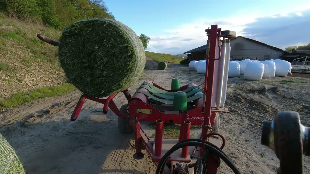 Siloballen wickeln 1.Schnitt mit Fiat 55-90DT und Kverleland UN7515
