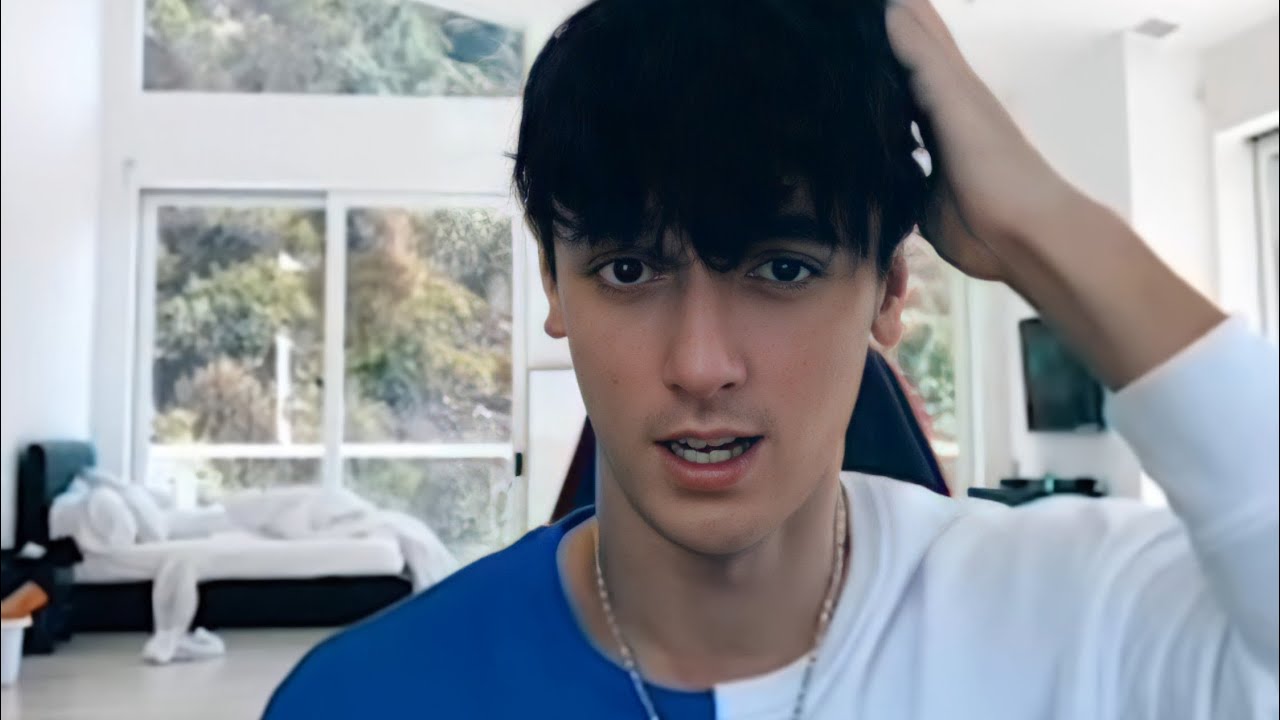 Bryce Hall live on Tik Tok