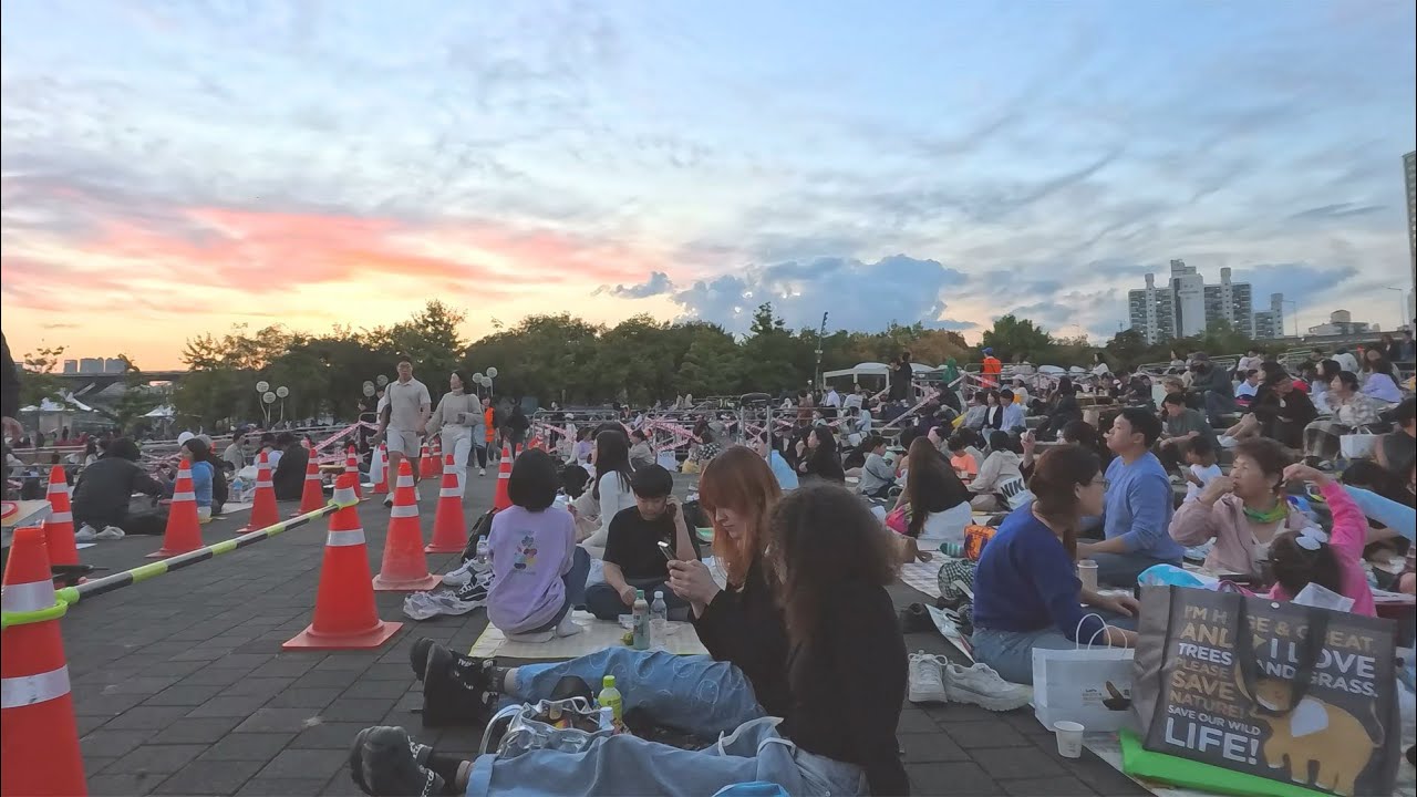 Ttukseom Hangang Park Drone Light Show