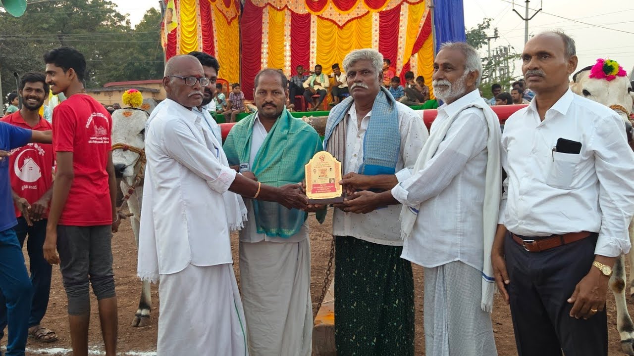 మాచవరం పాలపళ్ళు 3వ పయ్యావుల. కొండలు గారు Comind పమిడి. అంజయ్య చౌదరి గారు.