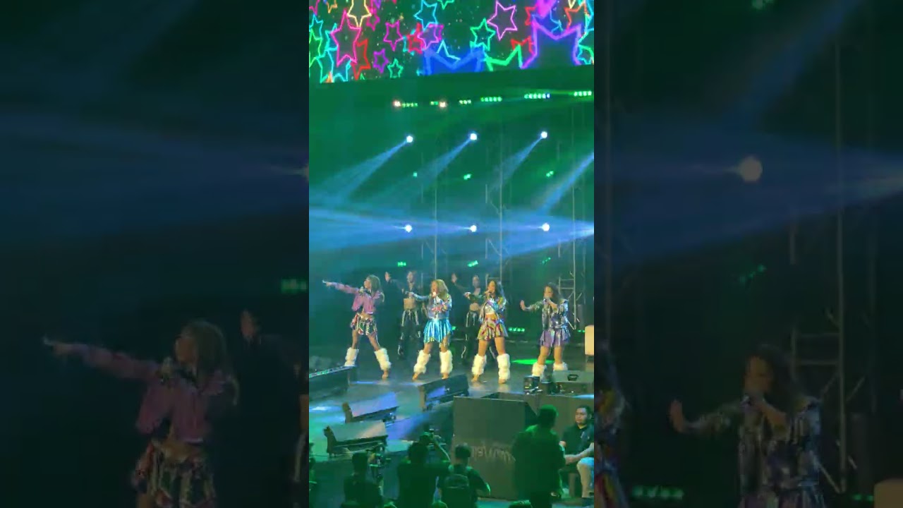 Get Get Aw: The Sexbomb Concert - Sexbomb Singers