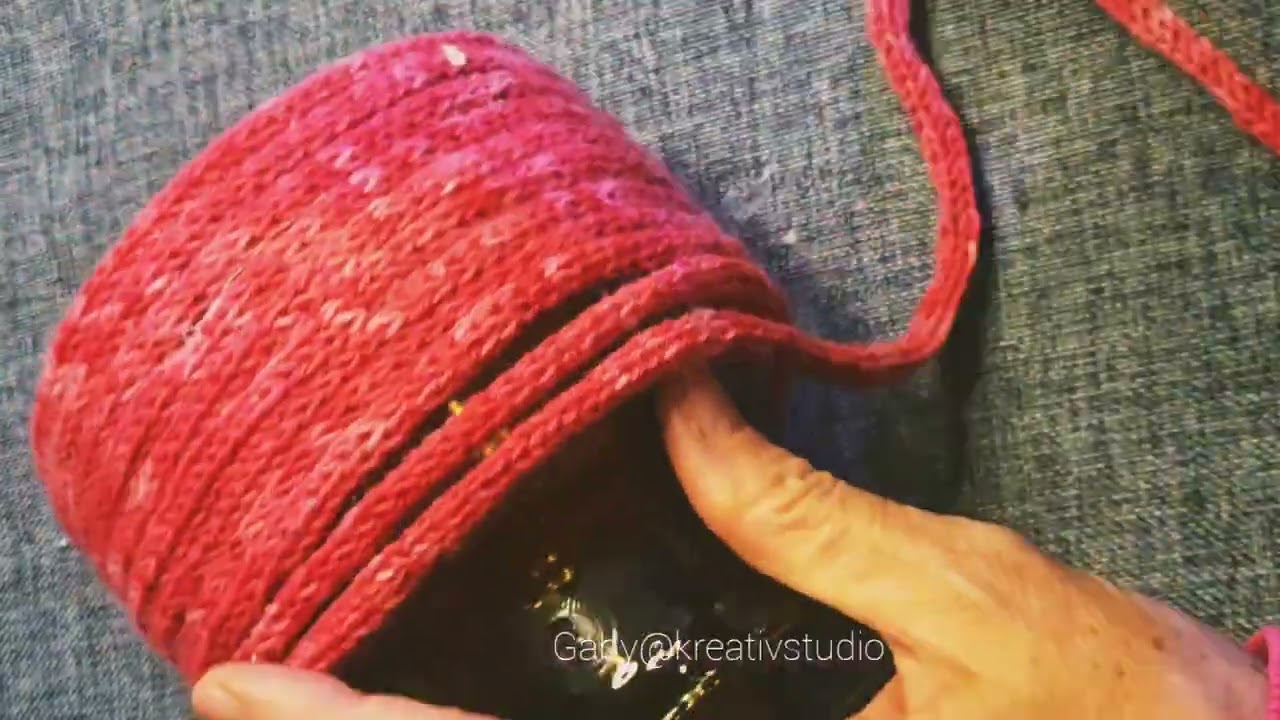 Cozy & DIY: Kuschelige Frühlingsdeko – Windlicht & Pflanzglas im Strick-Look 🧶🌷